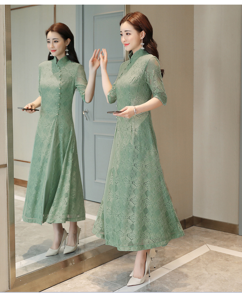 夏季中年女子气质连衣裙浅绿左侧