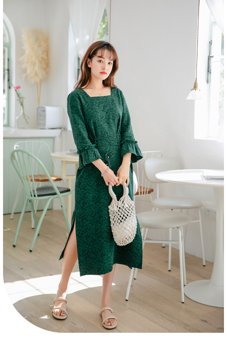 棉立方春装新款法式绣花小众连衣裙墨绿右侧